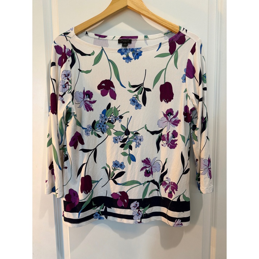 Ann Taylor Factory Floral Boat Neck Top White Purple Blue 3/4 Sleeve Medium